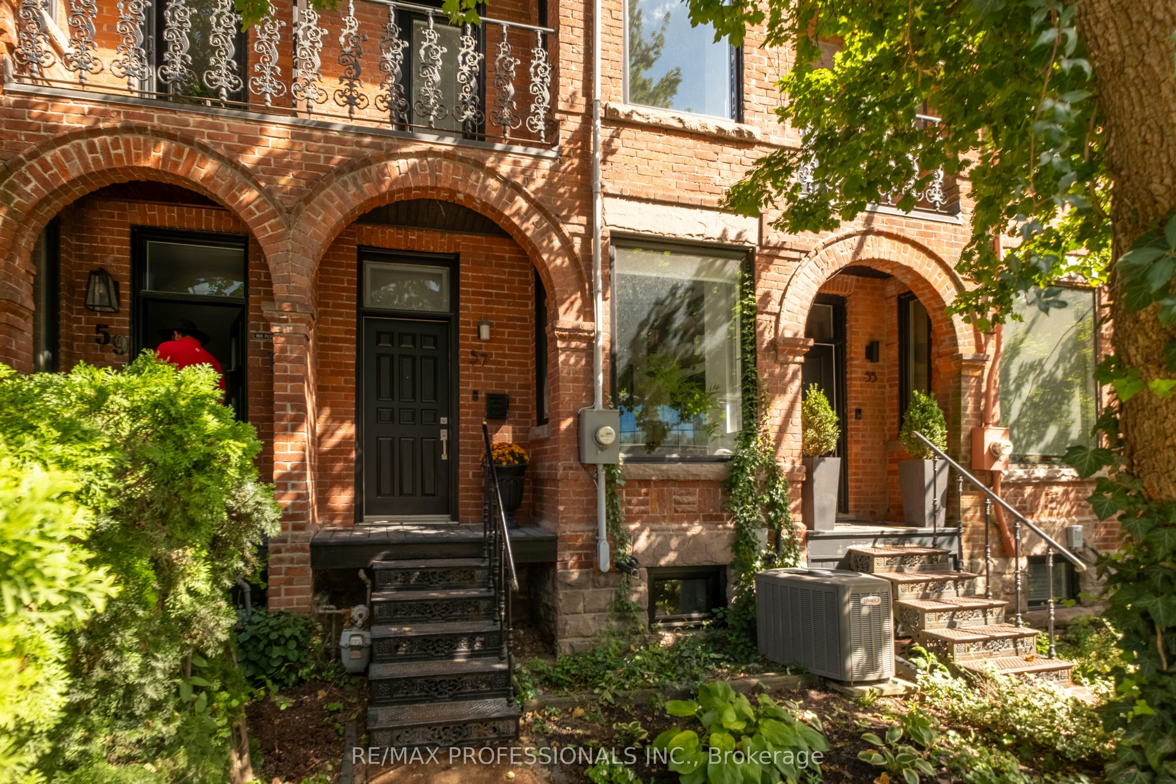 57 Shaw Street, Toronto, ON, M6J 2W3