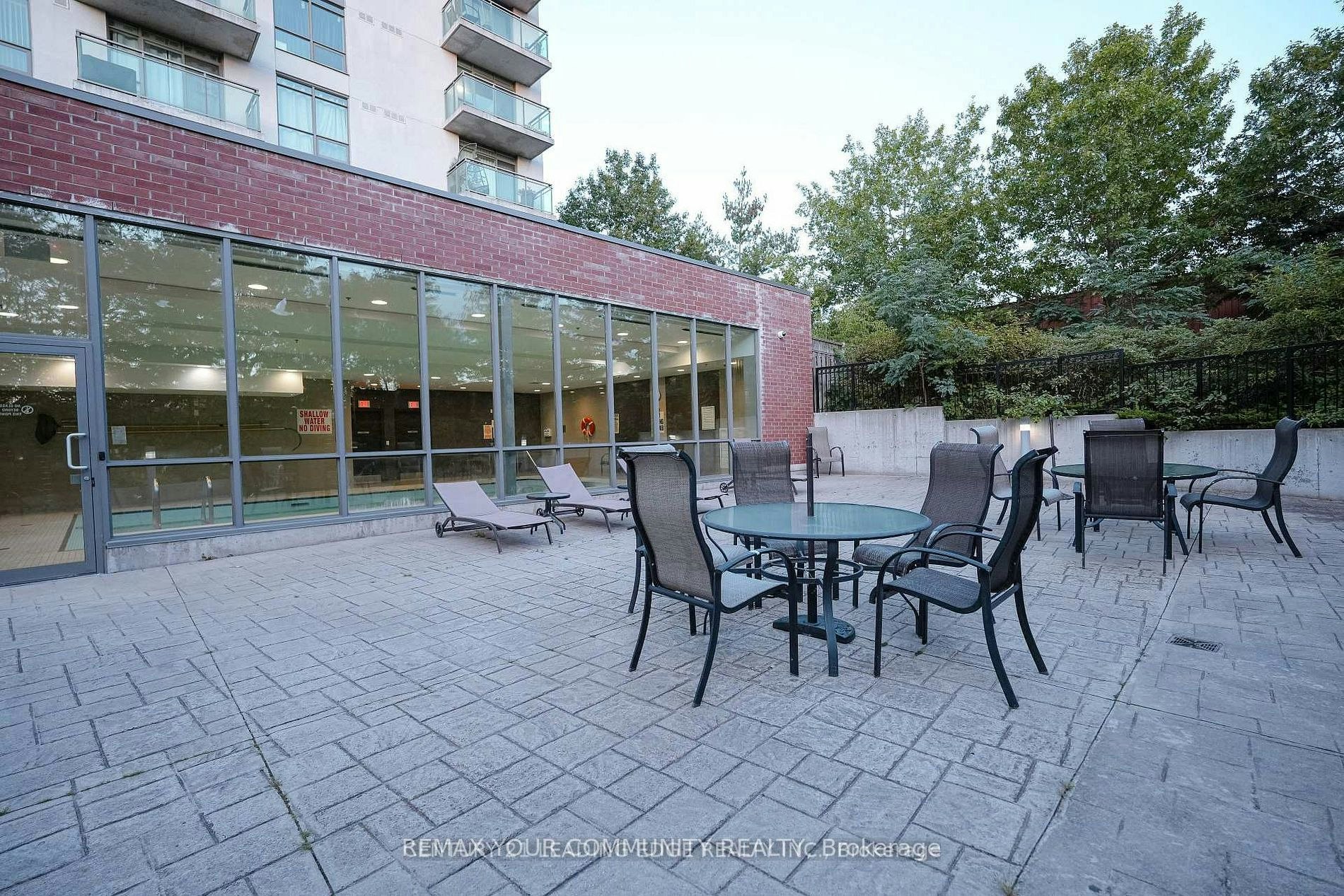 827-120 Dallimore Circle, Toronto, ON, M3C 4J1 - 11