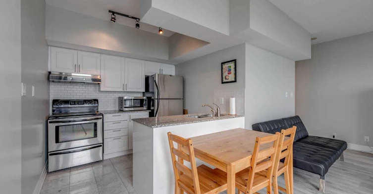 2320-230 Queens Quay W, Toronto, ON, M5J 2Y7 - 4