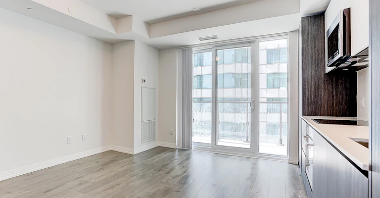 1911-8 Widmer Street, Toronto, ON, M5V 0W6 - 11