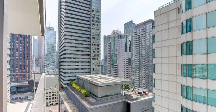 1911-8 Widmer Street, Toronto, ON, M5V 0W6 - 37