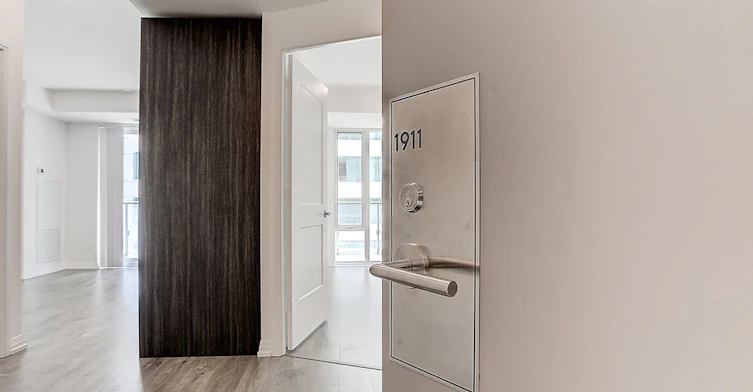 1911-8 Widmer Street, Toronto, ON, M5V 0W6 - 6