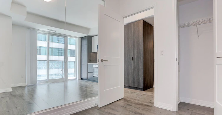 1911-8 Widmer Street, Toronto, ON, M5V 0W6 - 26