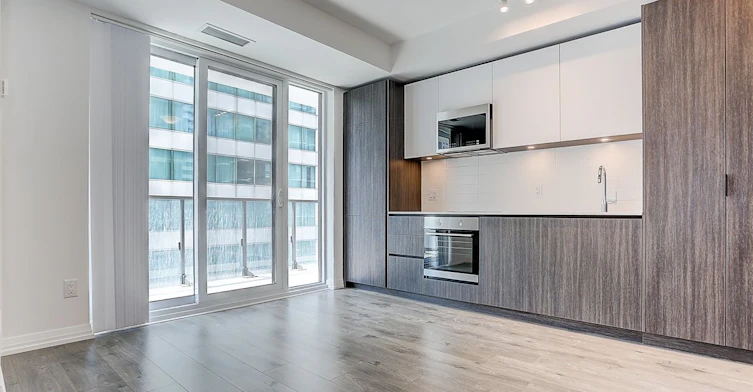 1911-8 Widmer Street, Toronto, ON, M5V 0W6 - 19