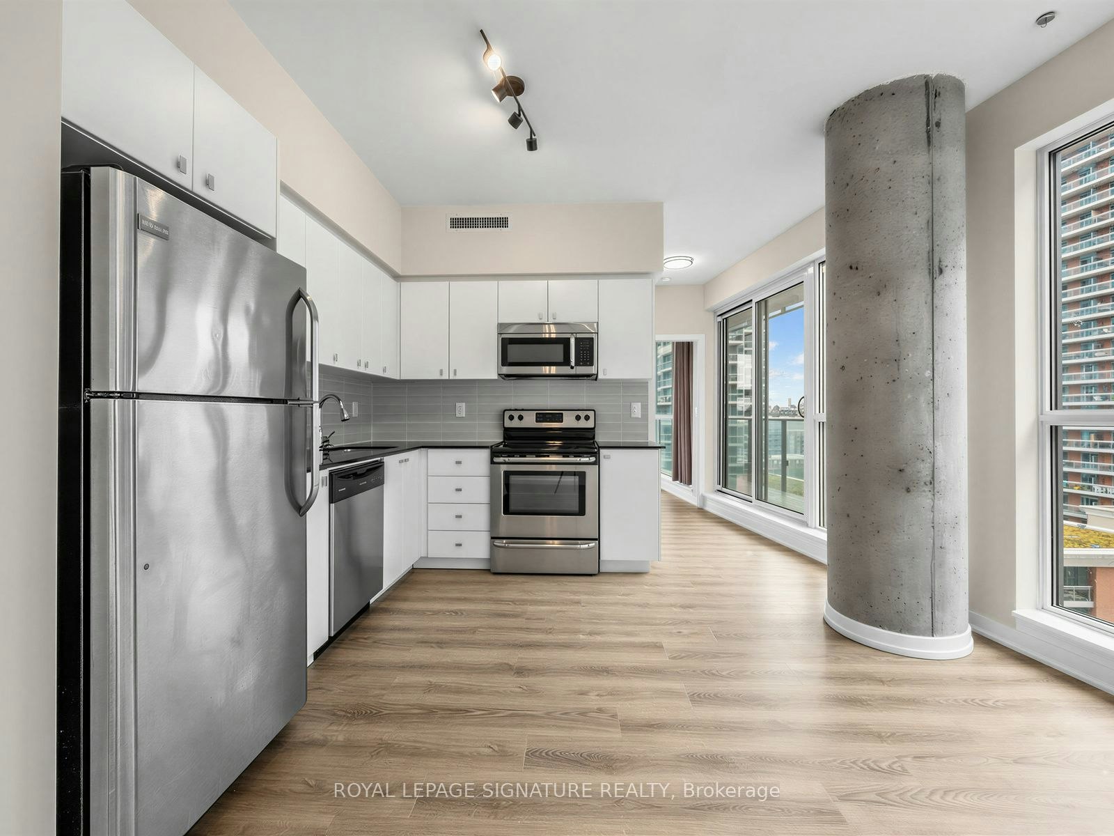 1004-150 East Liberty Street, Toronto, ON, M6K 3R5 - 10