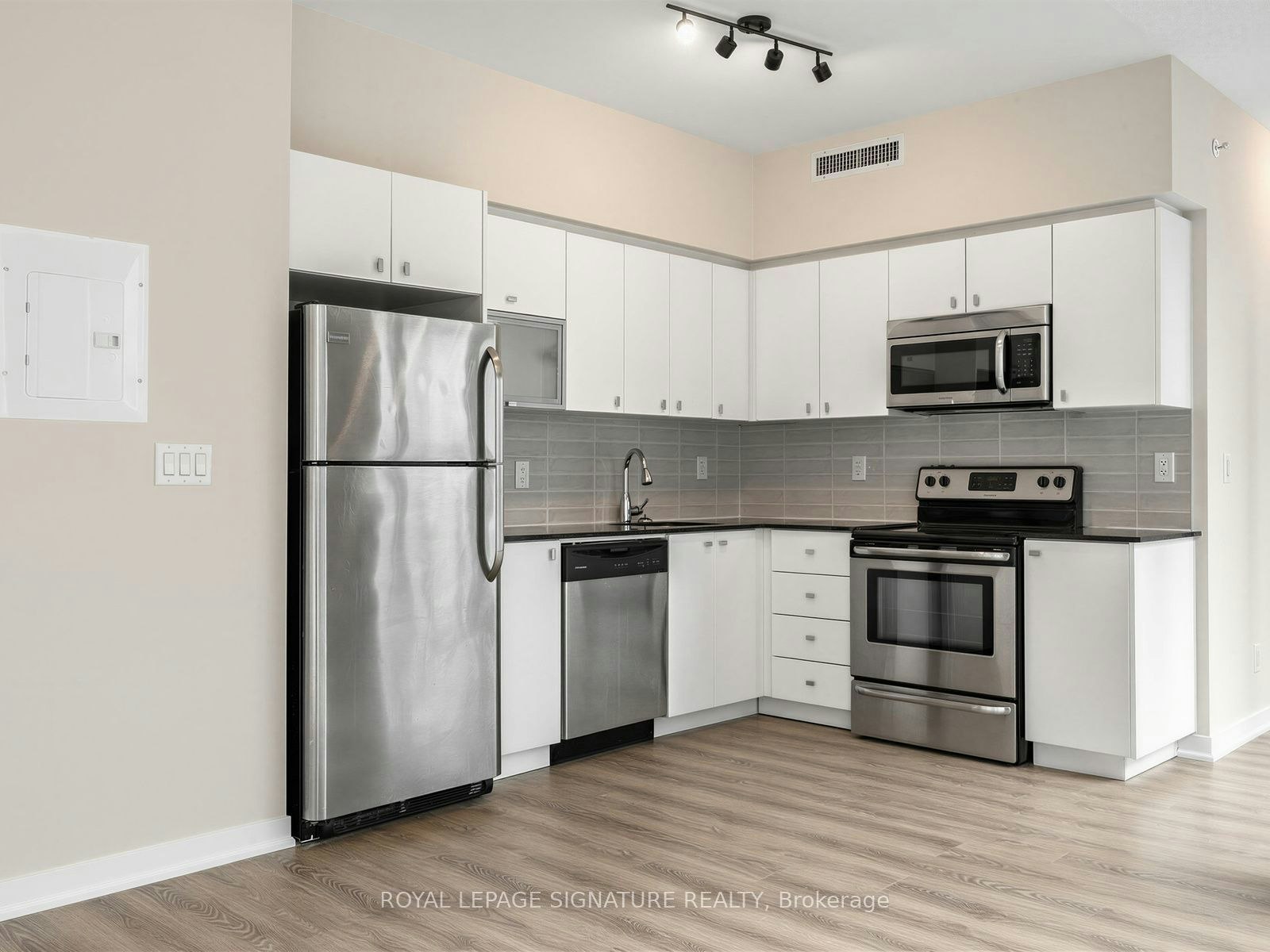 1004-150 East Liberty Street, Toronto, ON, M6K 3R5 - 8