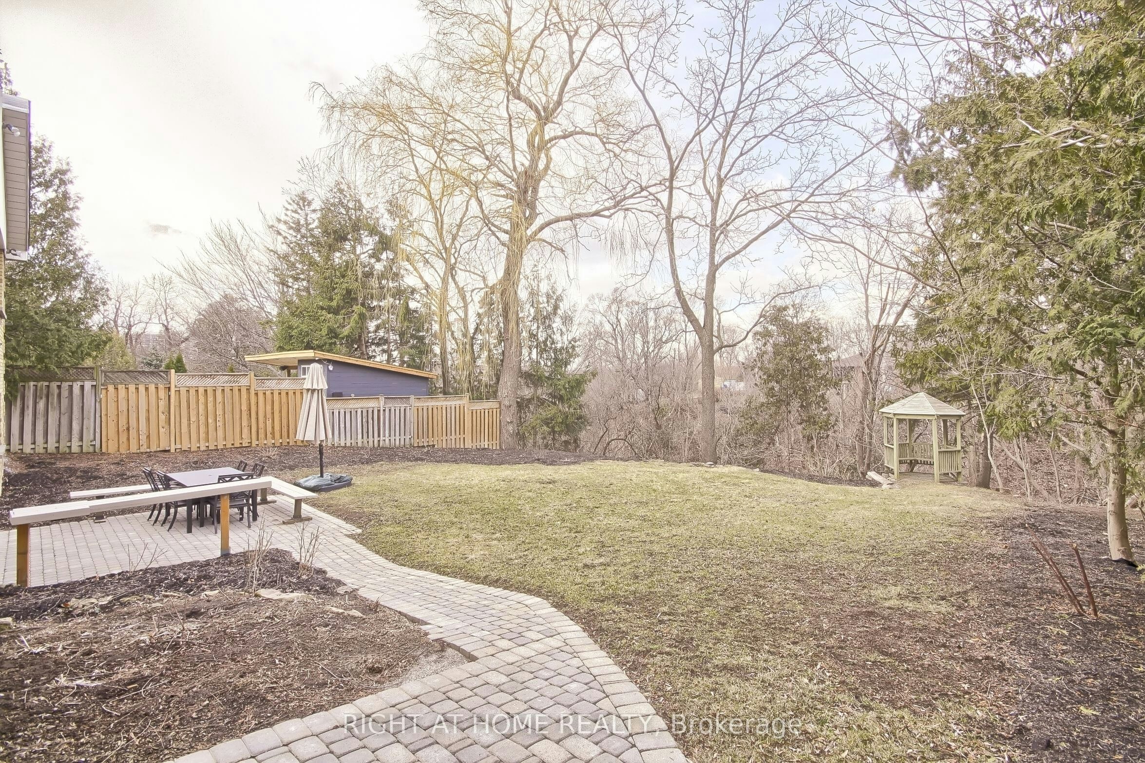 122 Elvaston Drive, Toronto, ON, M4A 1N6 - 49