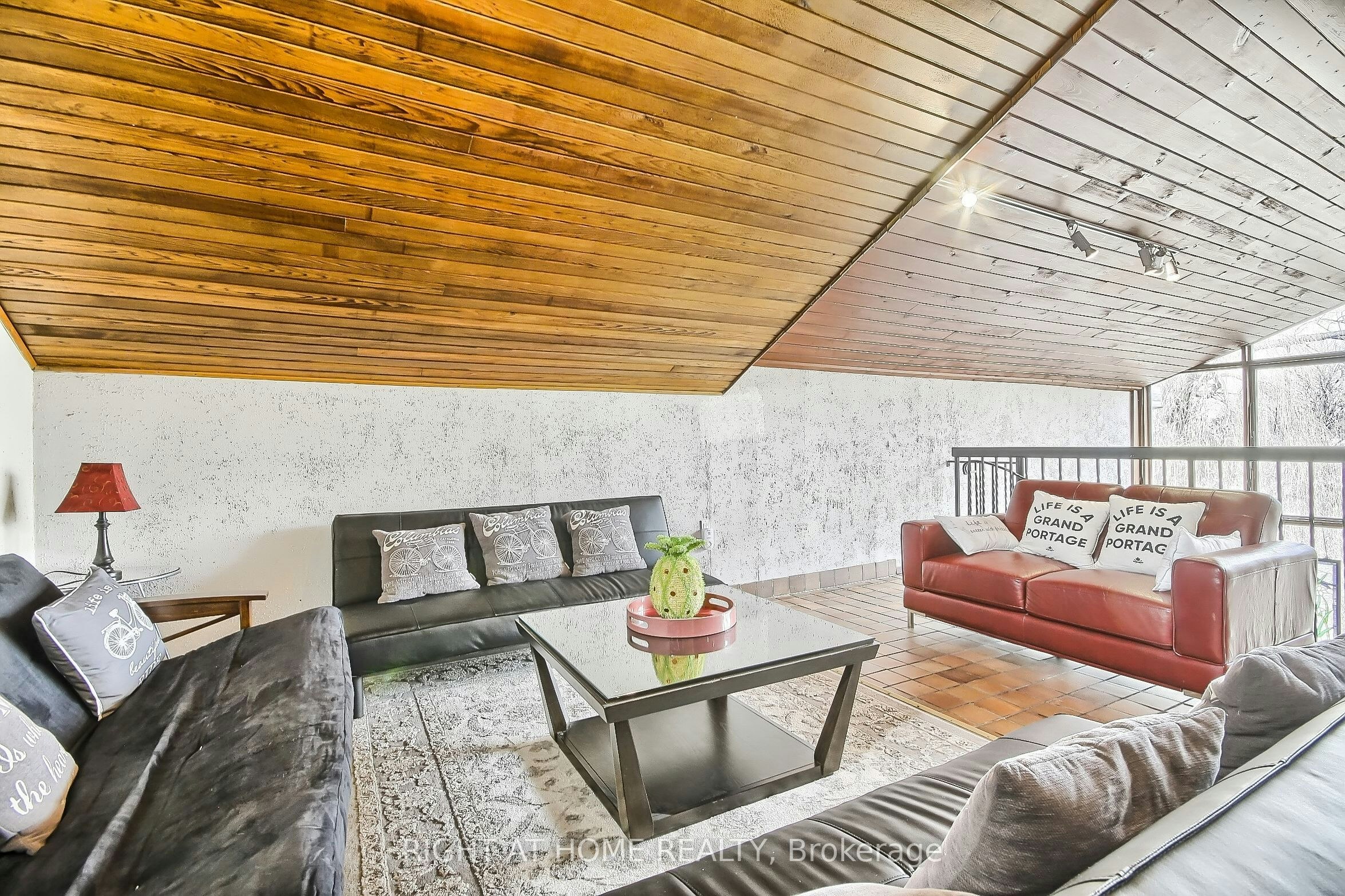 122 Elvaston Drive, Toronto, ON, M4A 1N6 - 29