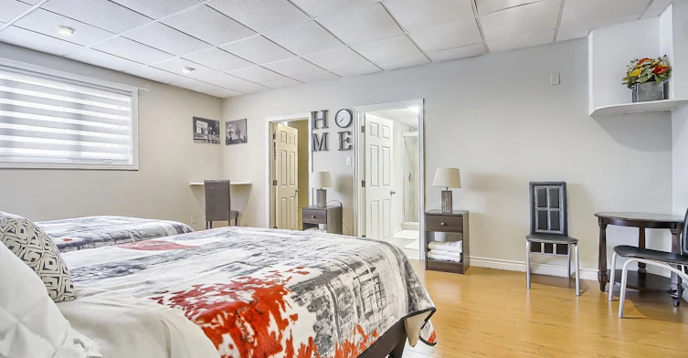 122 Elvaston Drive, Toronto, ON, M4A 1N6 - 43