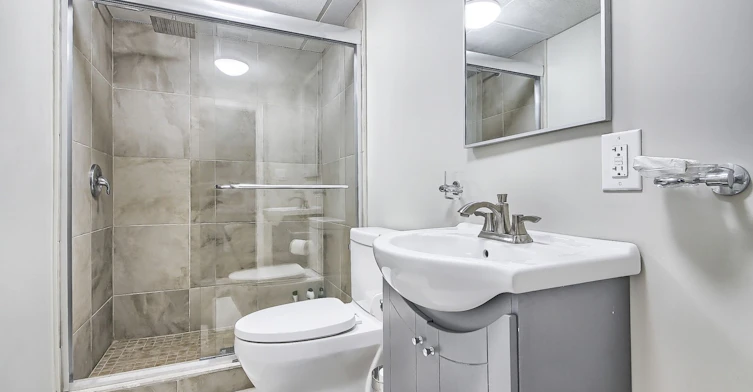 122 Elvaston Drive, Toronto, ON, M4A 1N6 - 45