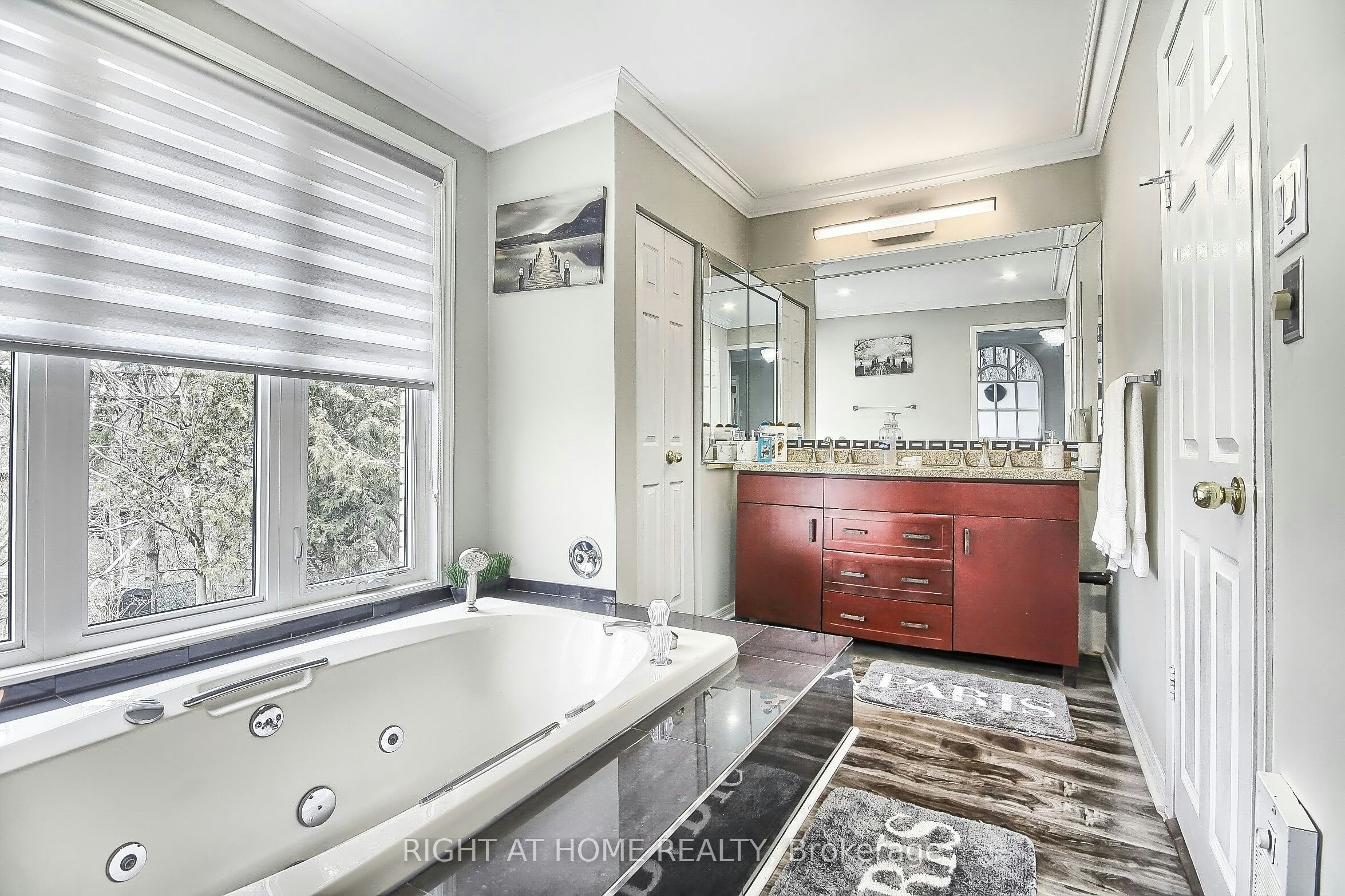 122 Elvaston Drive, Toronto, ON, M4A 1N6 - 20