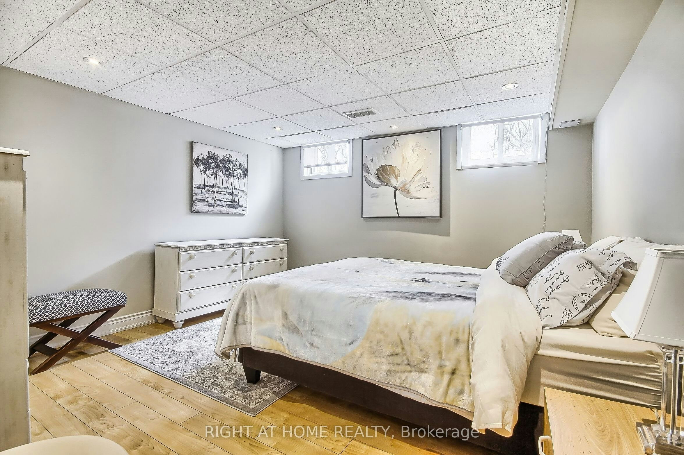 122 Elvaston Drive, Toronto, ON, M4A 1N6 - 40