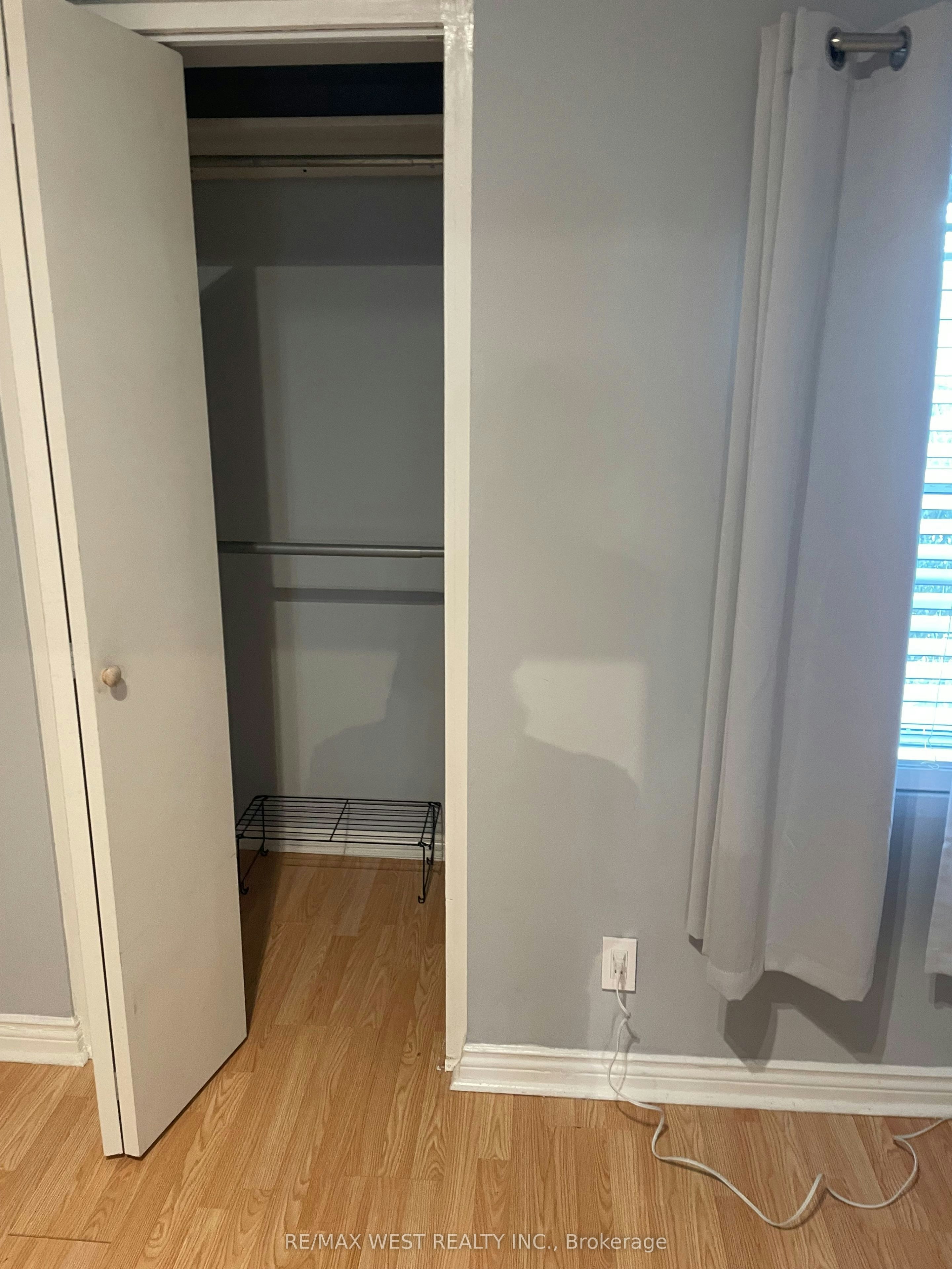 Main Floor-281 Howland Avenue, Toronto, ON, M5R 3B8 - 11