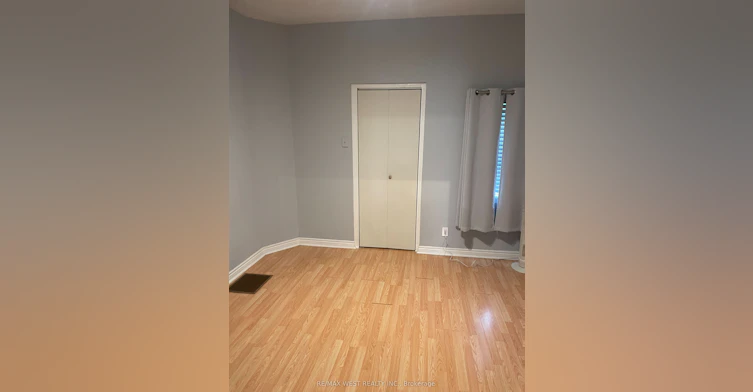Main Floor-281 Howland Avenue, Toronto, ON, M5R 3B8 - 10