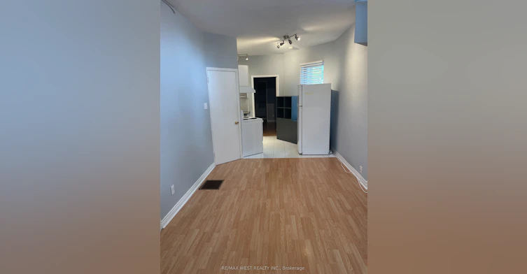 Main Floor-281 Howland Avenue, Toronto, ON, M5R 3B8 - 3