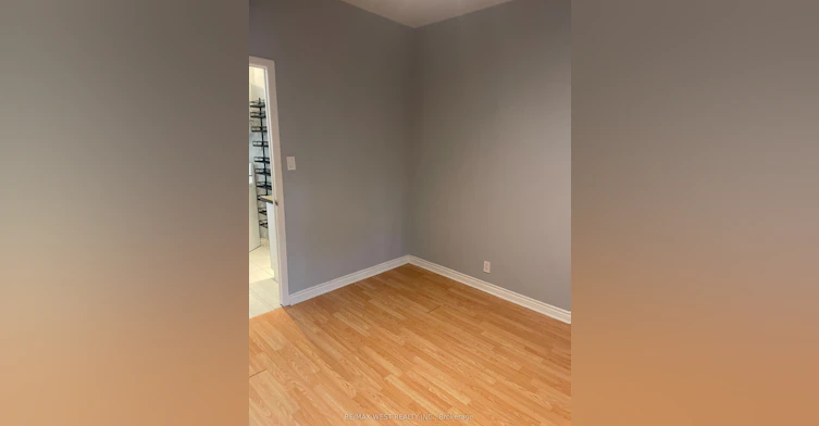 Main Floor-281 Howland Avenue, Toronto, ON, M5R 3B8 - 9