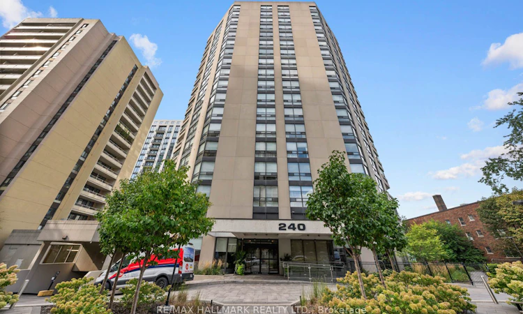 1401-240 Heath Street W