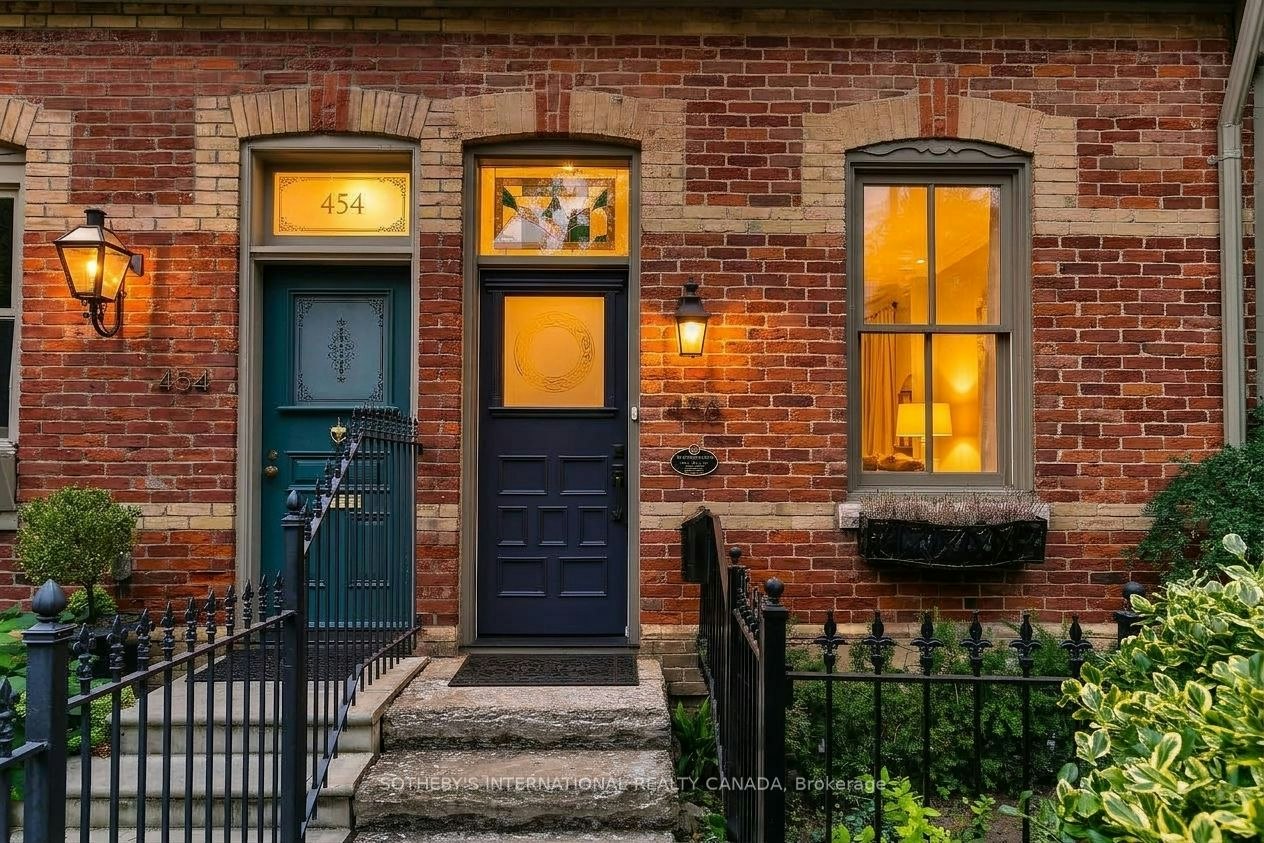 456 Sumach Street, Toronto, ON, M4X 1V7