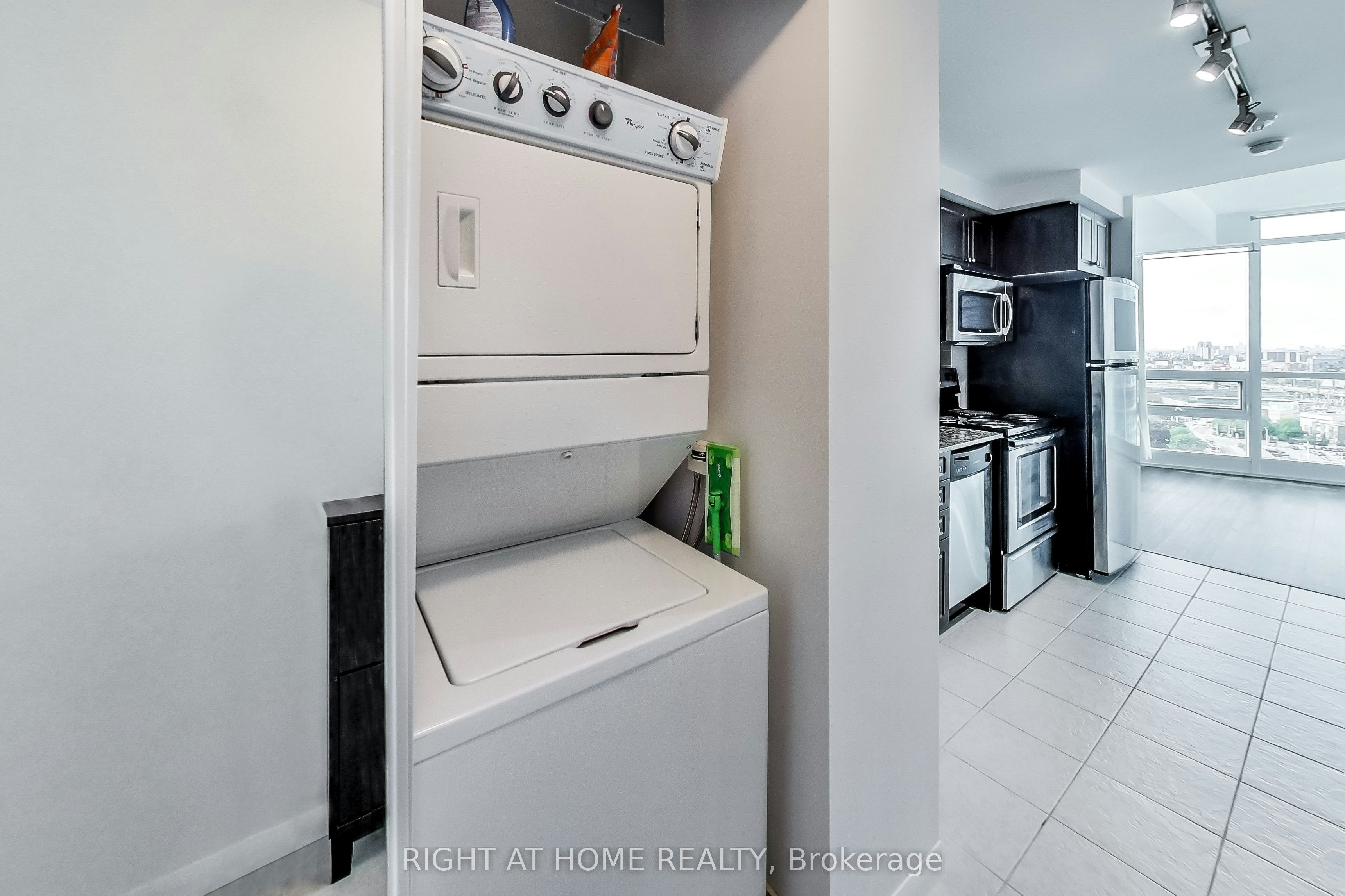 2006-215 Fort York Boulevard, Toronto, ON, M5V 4A2 - 15
