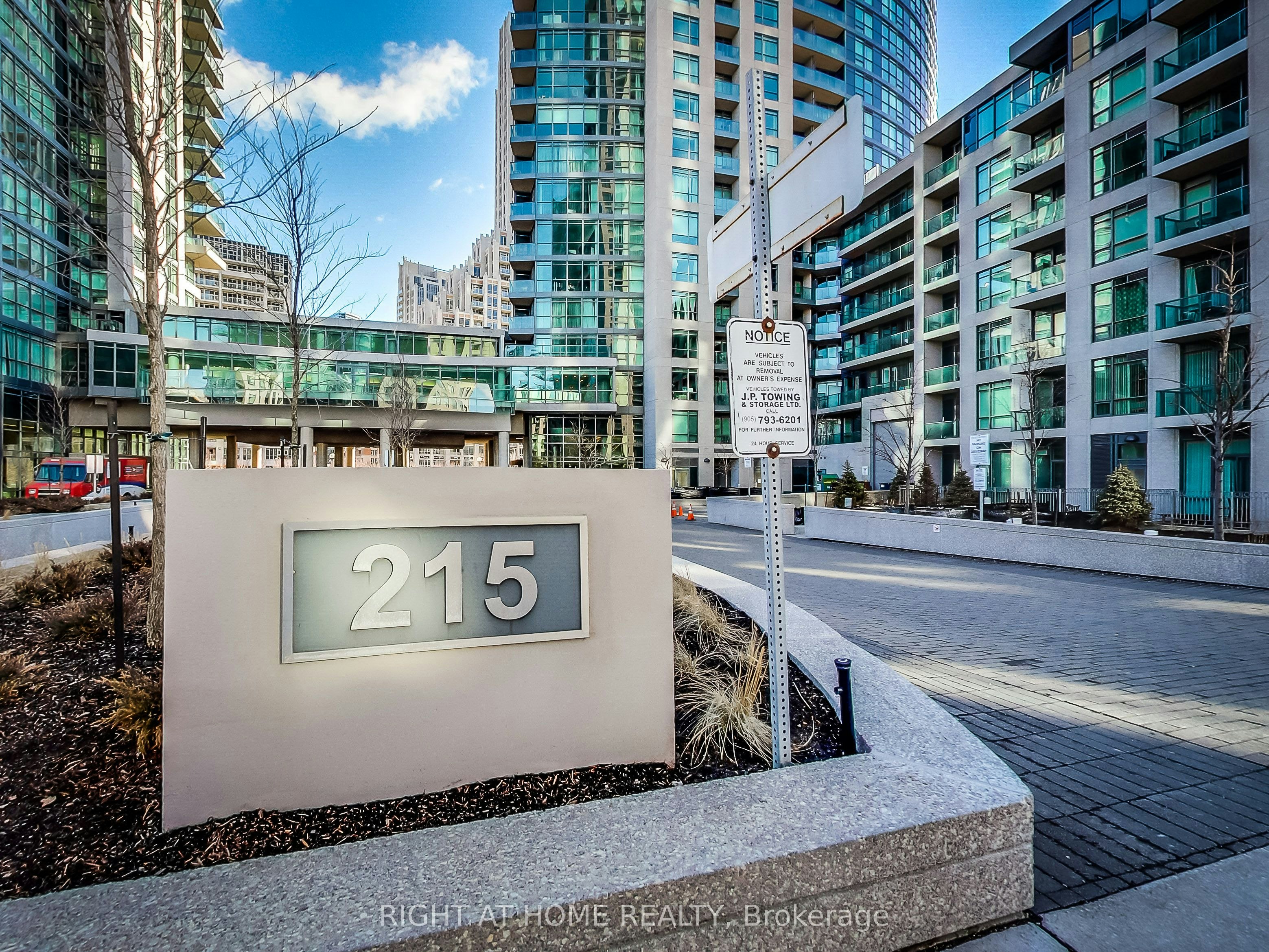 2006-215 Fort York Boulevard, Toronto, ON, M5V 4A2 - 2