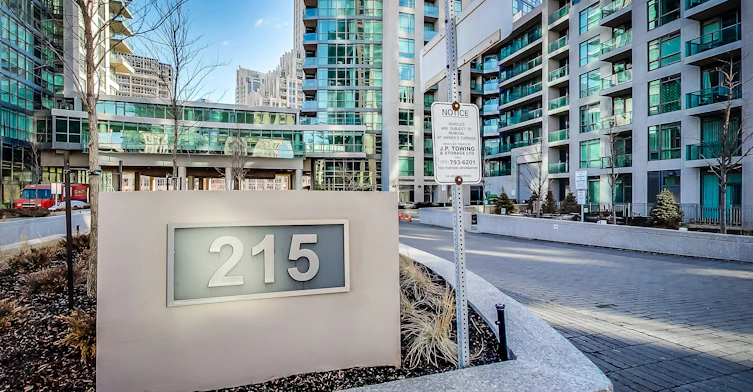 2006-215 Fort York Boulevard, Toronto, ON, M5V 4A2 - 2