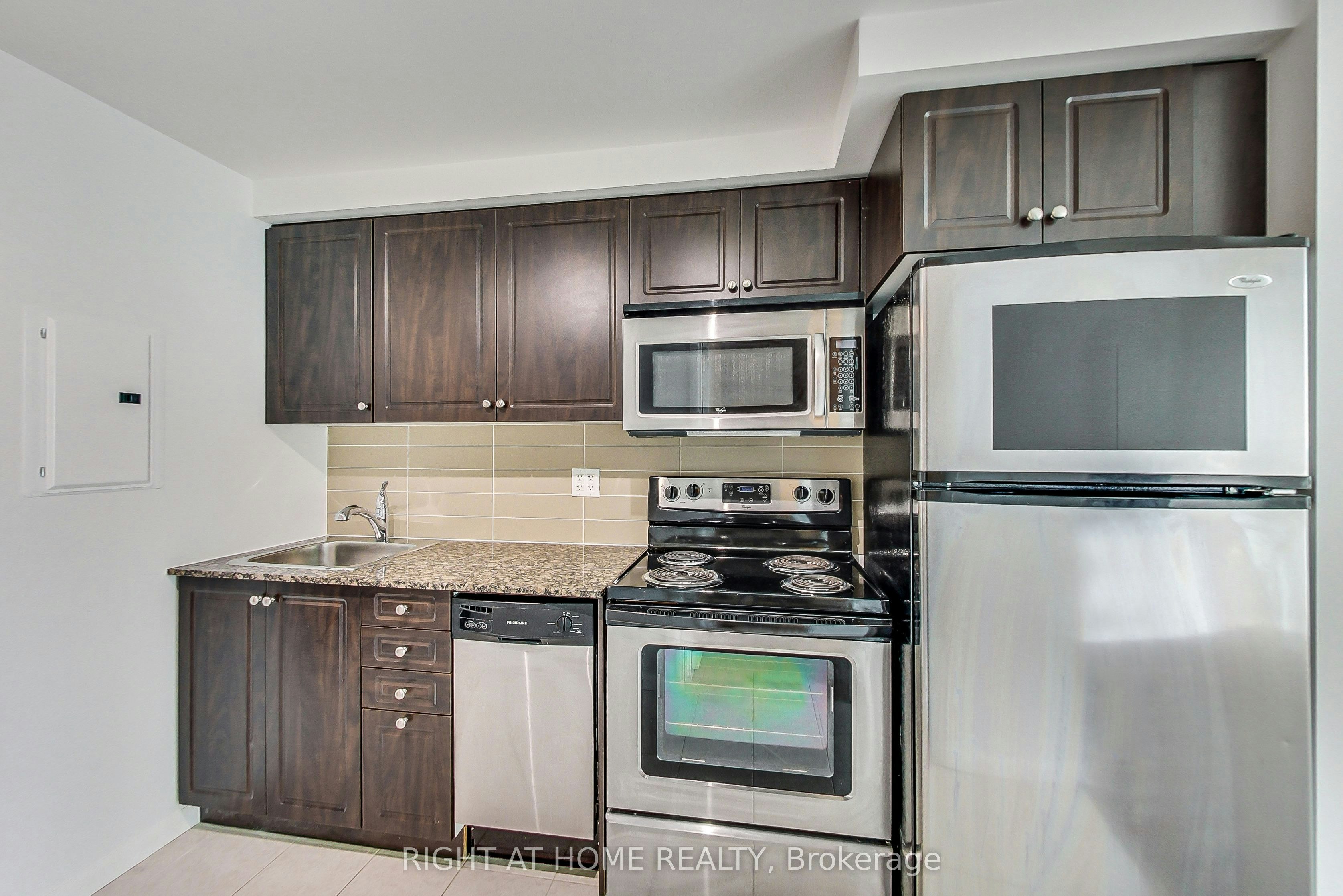 2006-215 Fort York Boulevard, Toronto, ON, M5V 4A2 - 7