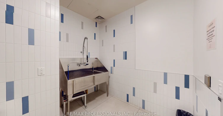 3311-5 Defries Street, Toronto, ON, M5A 0W7 - 22