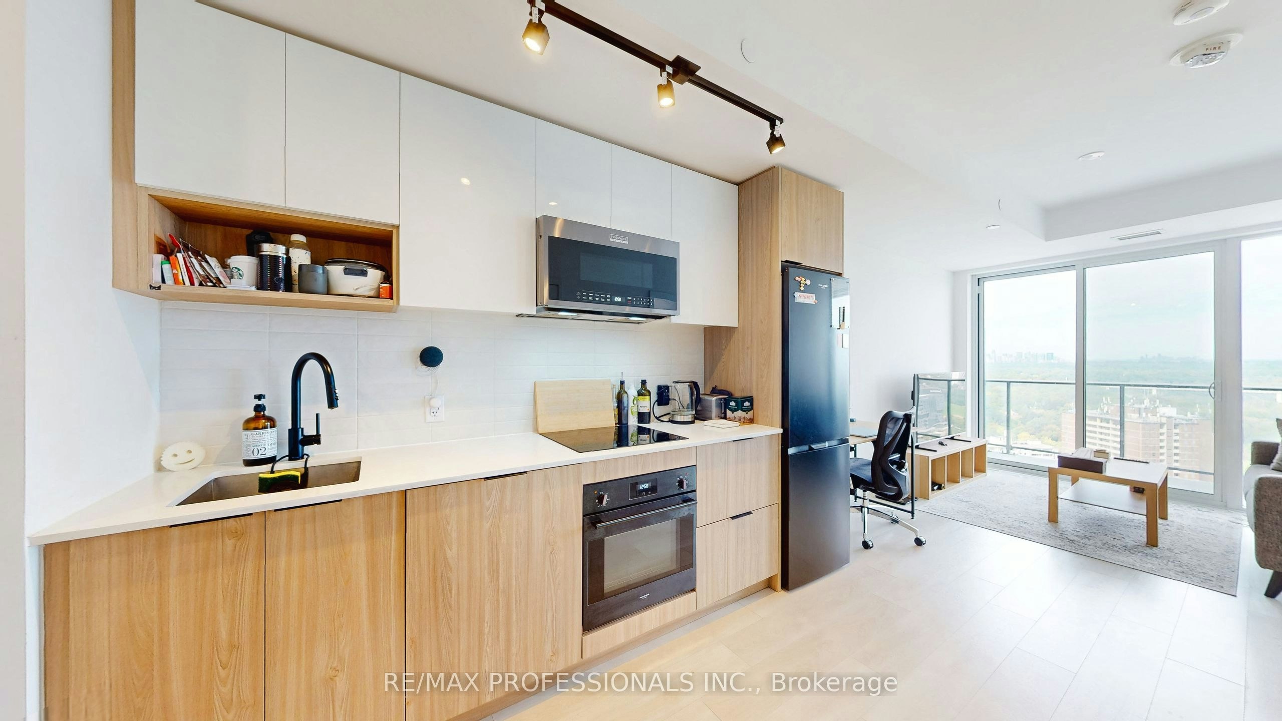 3311-5 Defries Street, Toronto, ON, M5A 0W7 - 9
