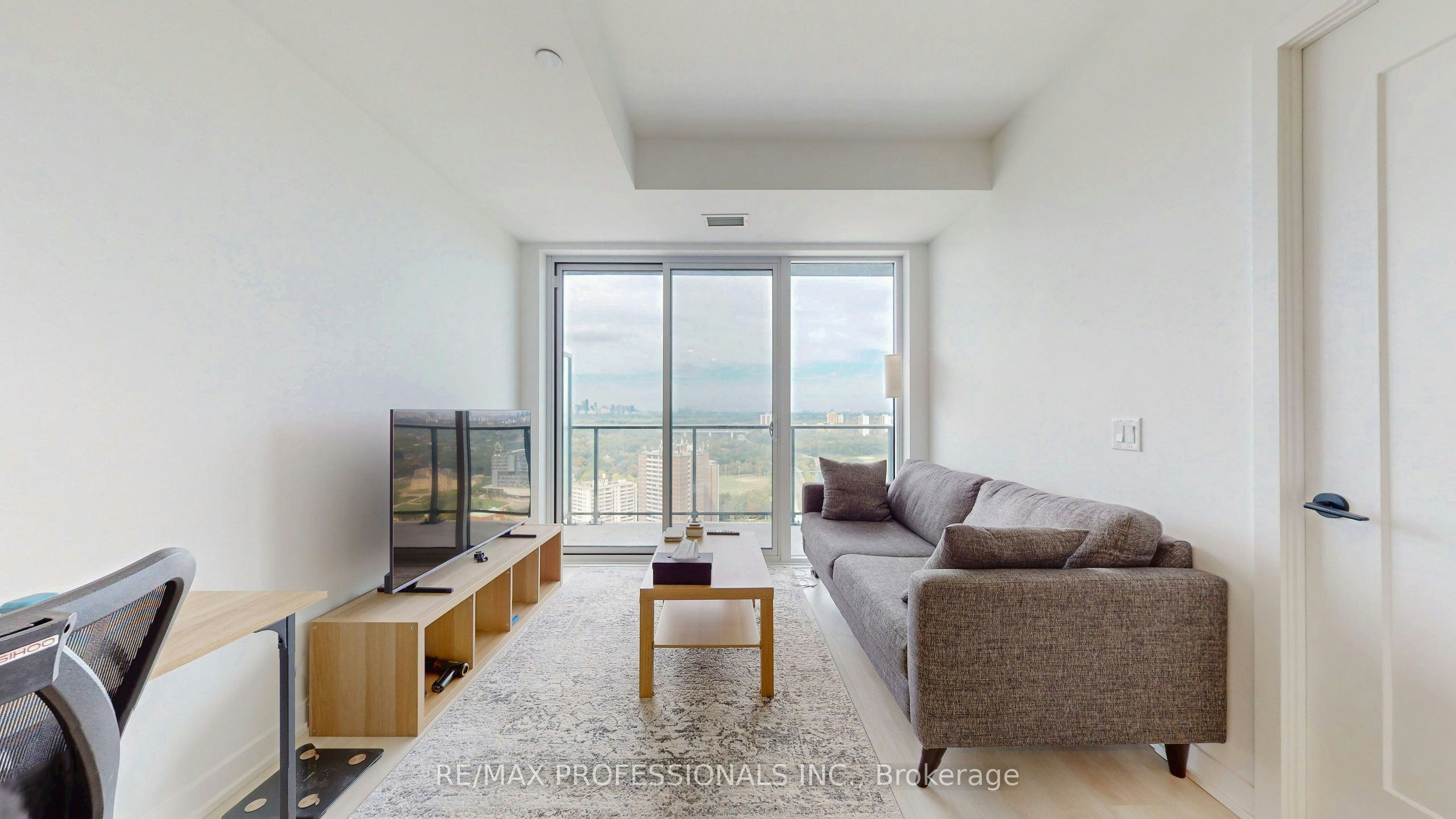 3311-5 Defries Street, Toronto, ON, M5A 0W7 - 5