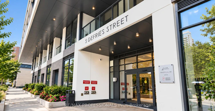 3311-5 Defries Street, Toronto, ON, M5A 0W7
