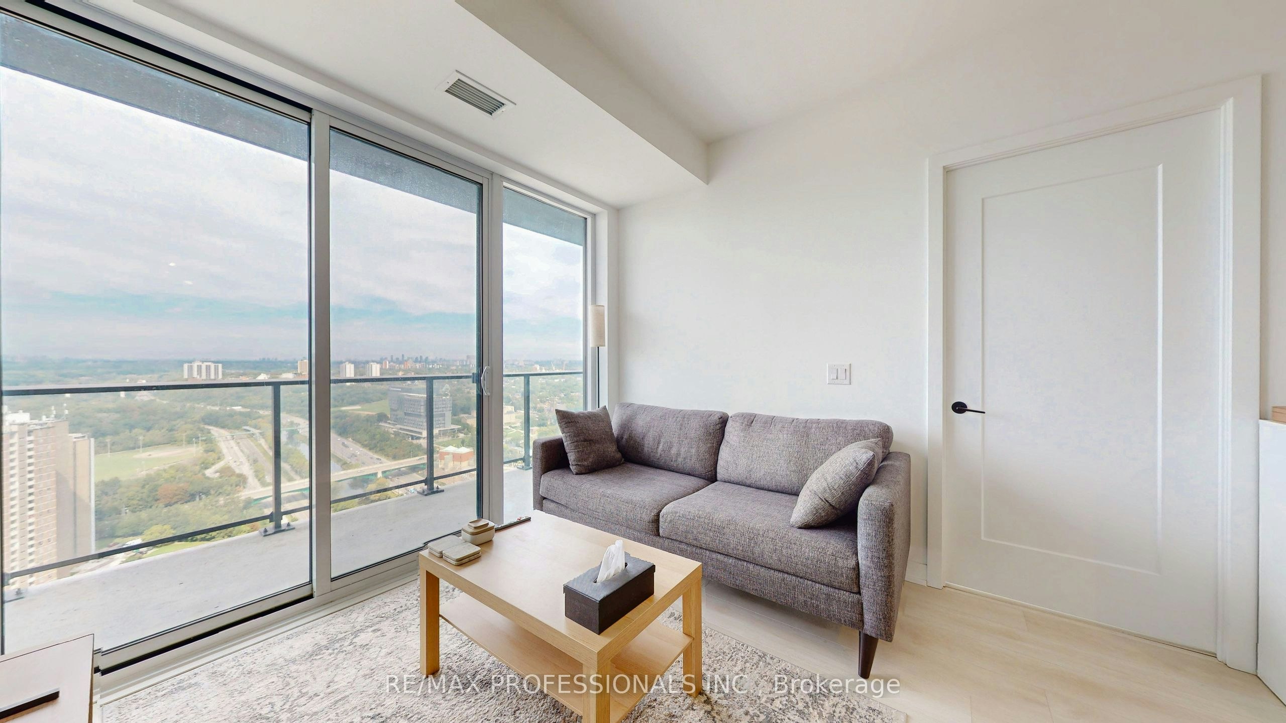 3311-5 Defries Street, Toronto, ON, M5A 0W7 - 6