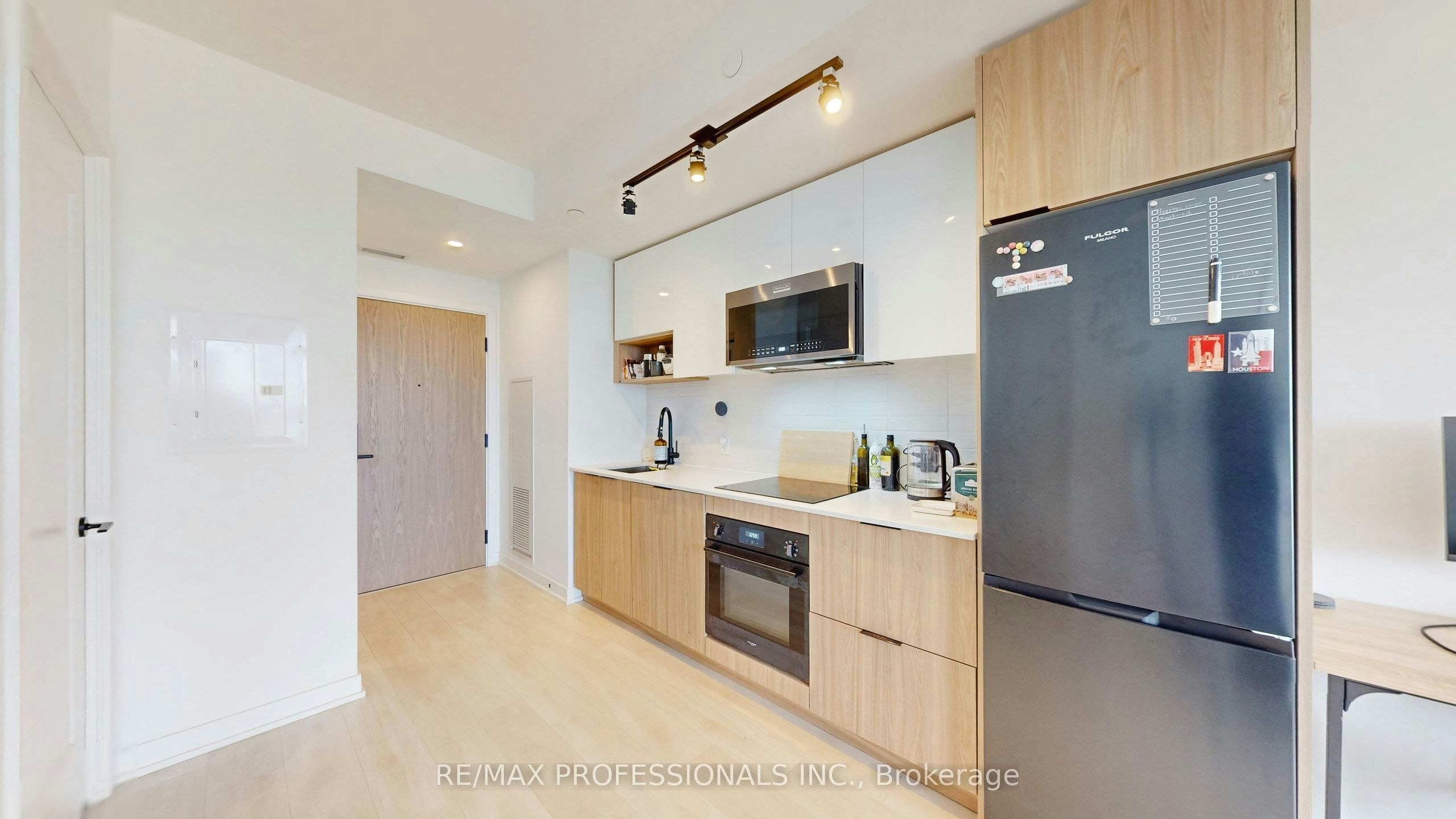 3311-5 Defries Street, Toronto, ON, M5A 0W7 - 11