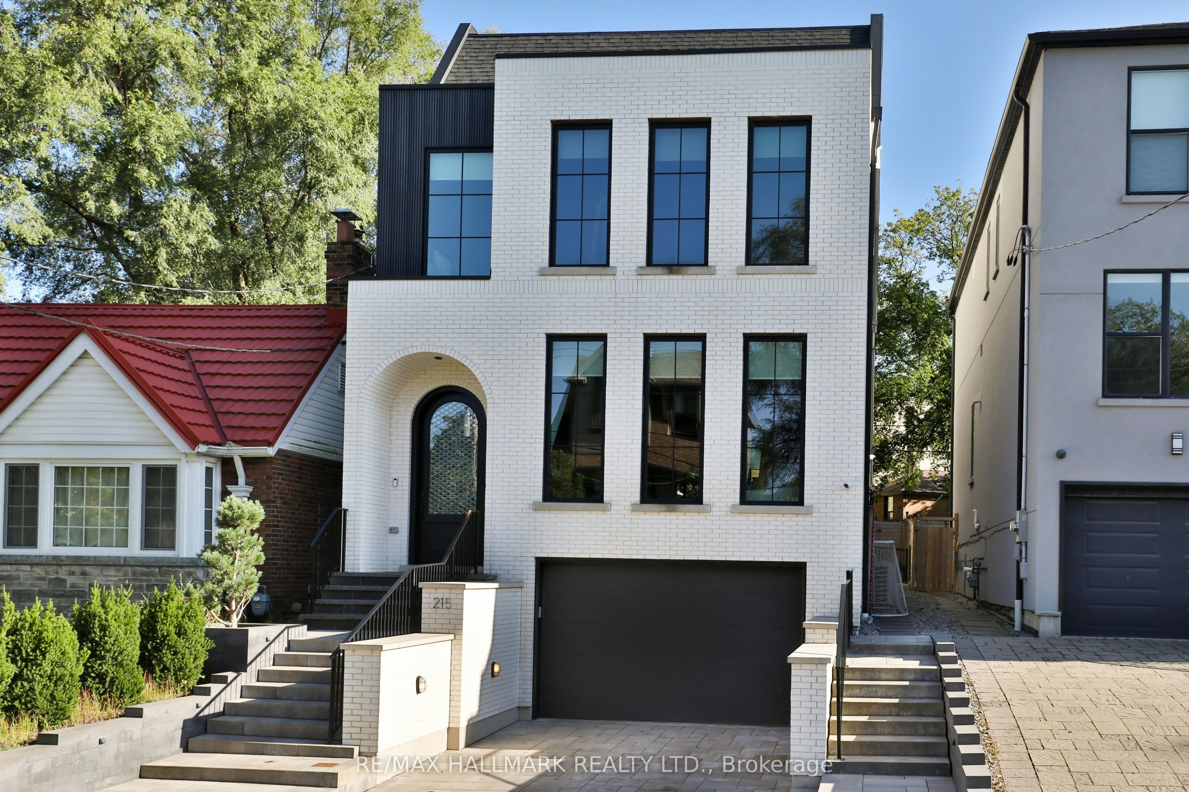 215 Ava Road, Toronto, ON, M6C 1W9