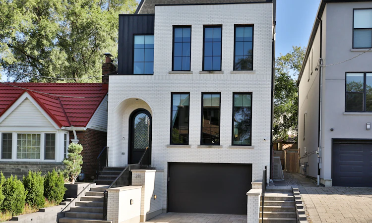 215 Ava Road