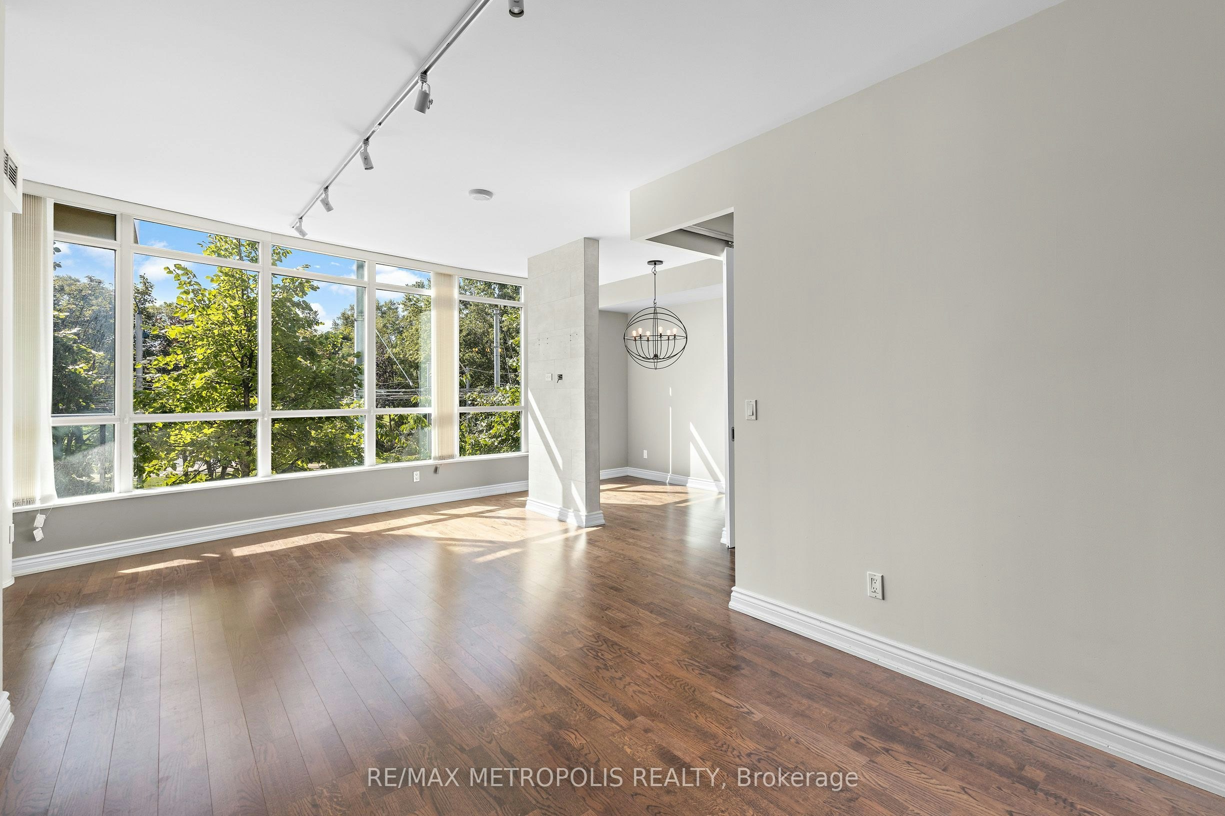 208-215 Fort York Boulevard, Toronto, ON, M5V 4A2 - 8