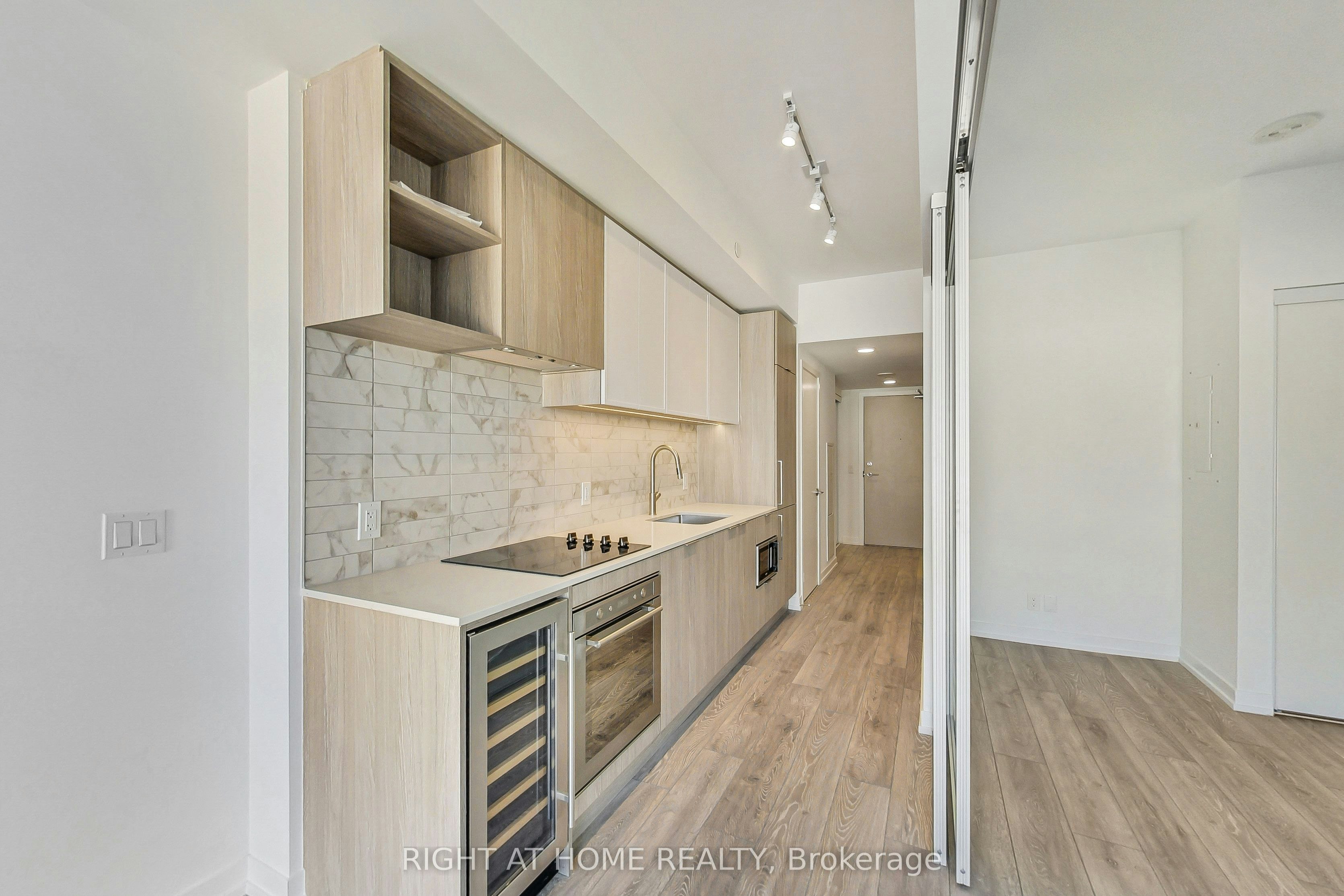519-2020 Bathurst Street, Toronto, ON, M5P 0A6 - 7