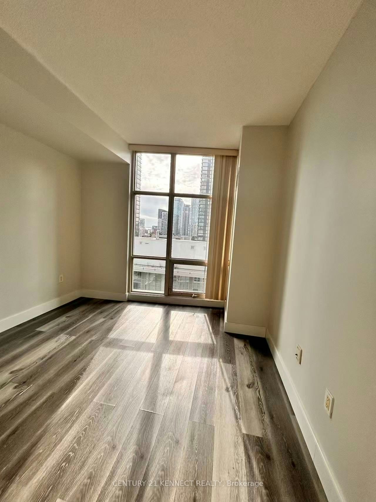 1501-10 Navy Wharf Court, Toronto, ON, M5V 3V2 - 17