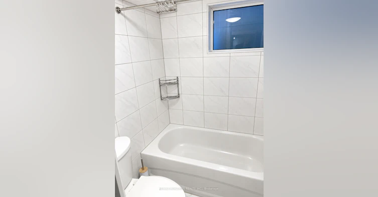 BSMT-197 Honiton Street, Toronto, ON, M3H 5N5 - 10