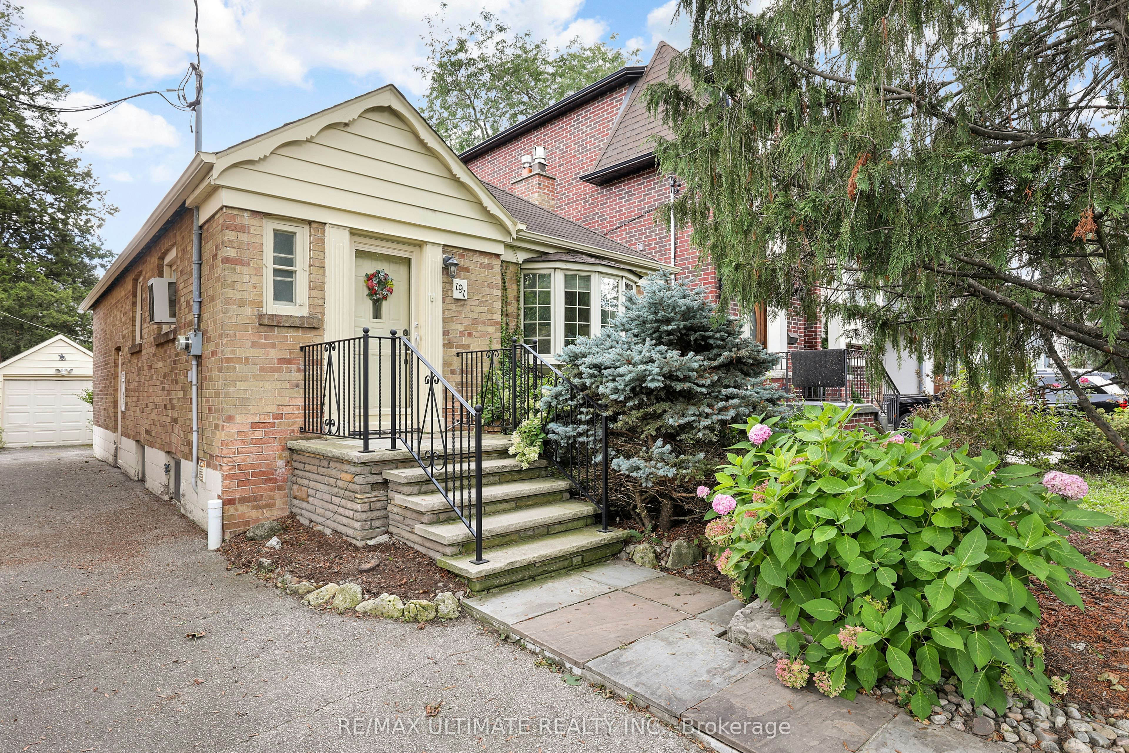 191 Glenvale Boulevard, Toronto, ON, M4G 2W5