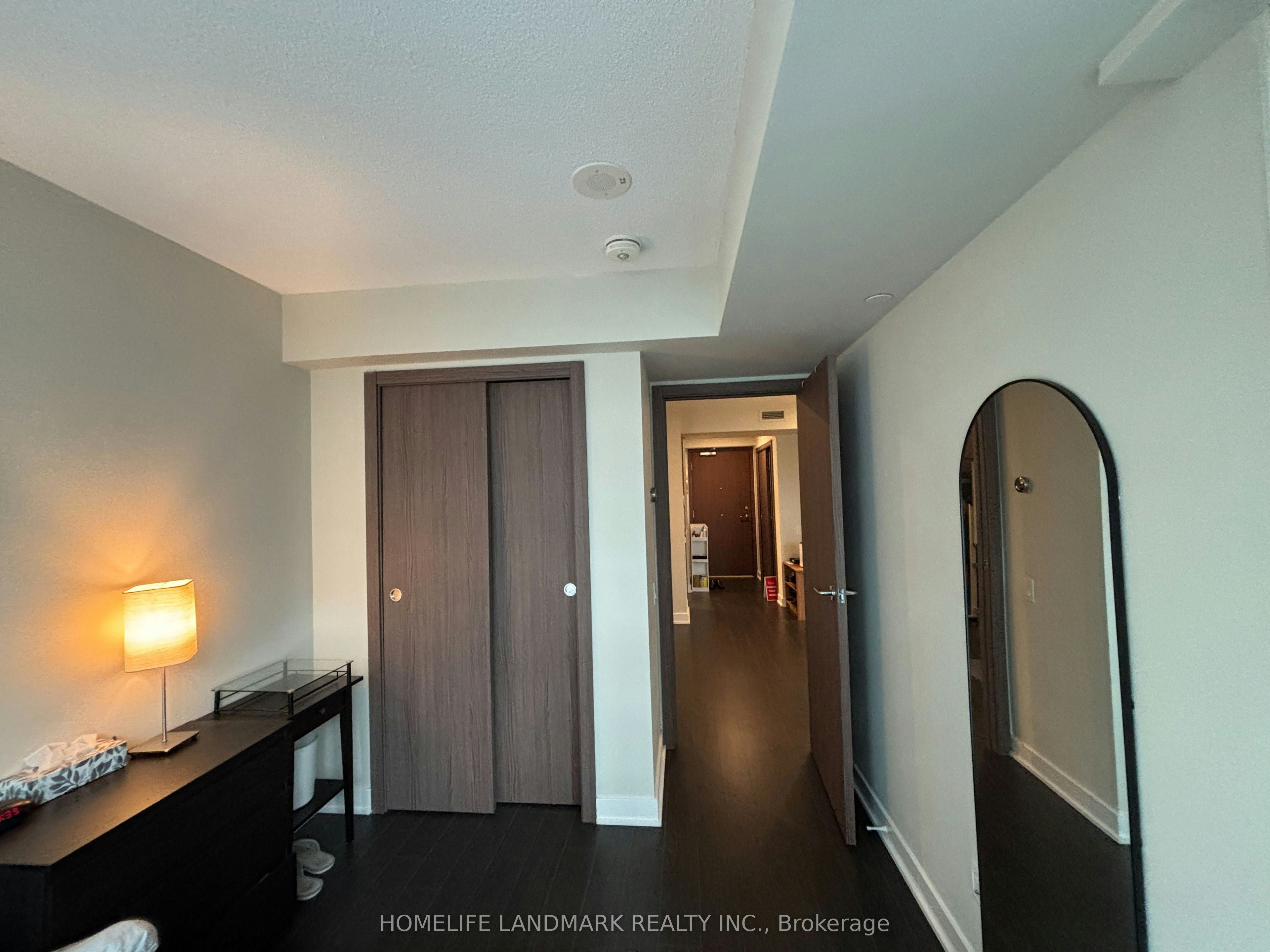 610-19 Bathurst Street, Toronto, ON, M5V 0N2 - 15