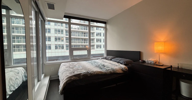 610-19 Bathurst Street, Toronto, ON, M5V 0N2 - 16