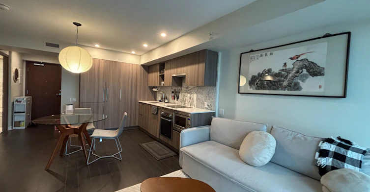 610-19 Bathurst Street, Toronto, ON, M5V 0N2 - 11