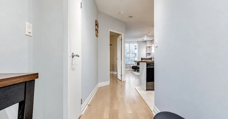 305-70 Alexander Street, Toronto, ON, M4Y 3B6 - 9