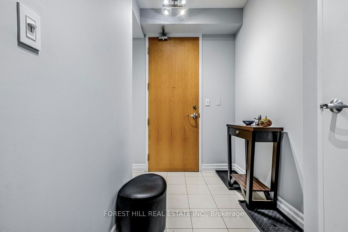 305-70 Alexander Street, Toronto, ON, M4Y 3B6 - 10