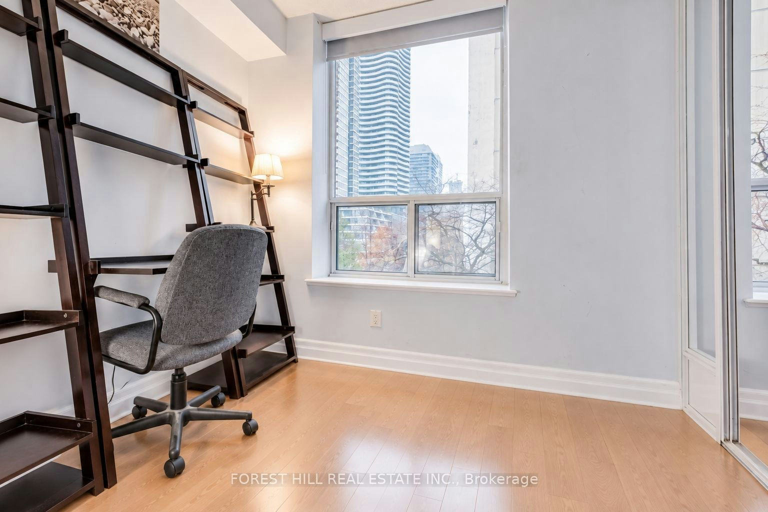 305-70 Alexander Street, Toronto, ON, M4Y 3B6 - 5