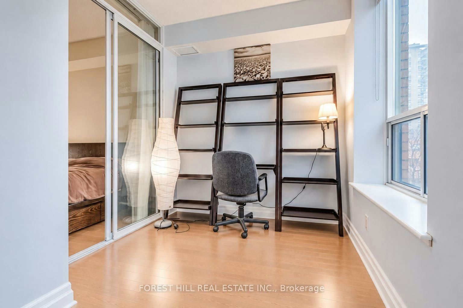 305-70 Alexander Street, Toronto, ON, M4Y 3B6 - 4
