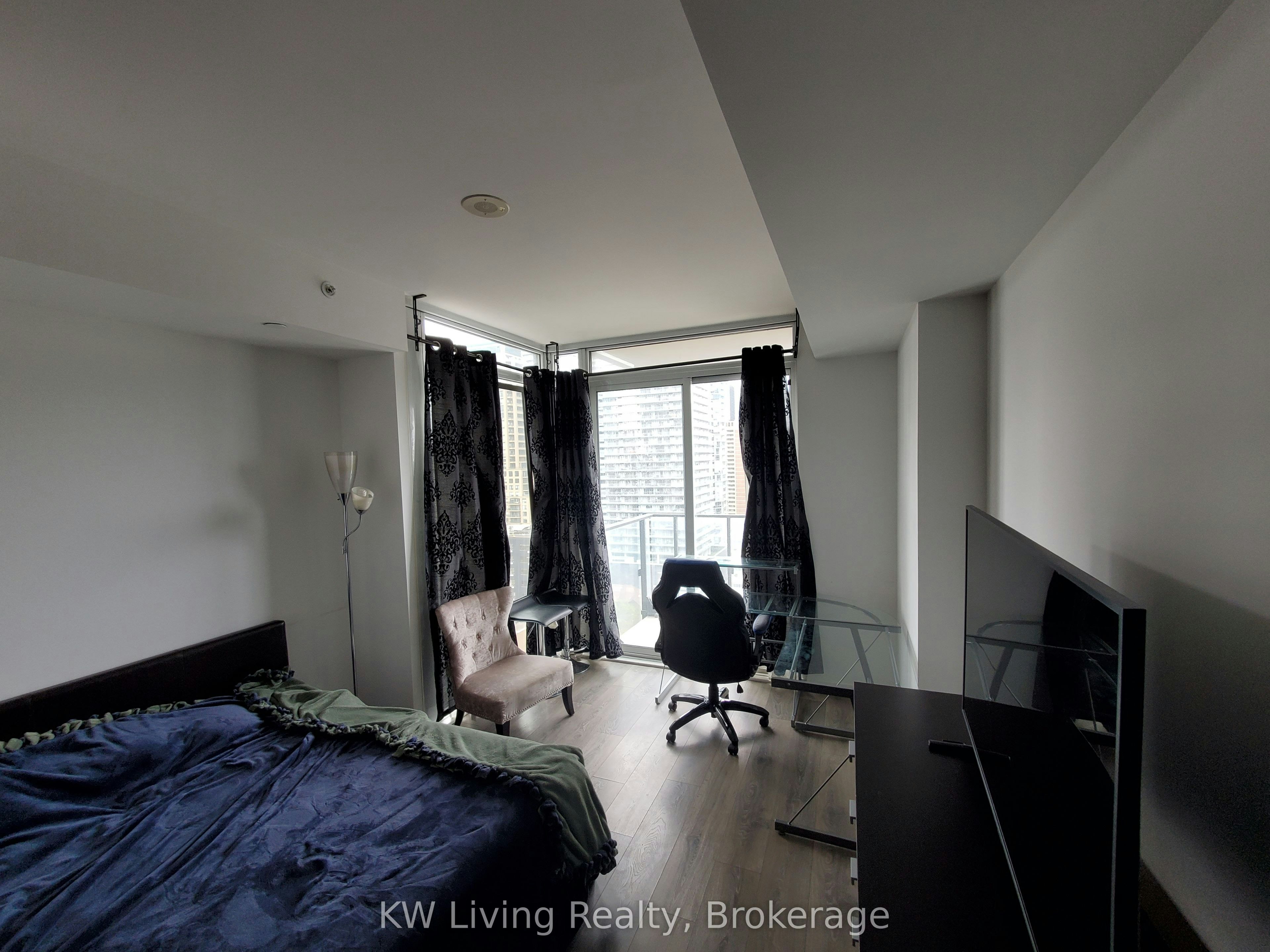 1701-75 St Nicholas Street, Toronto, ON, M4Y 0A5 - 2