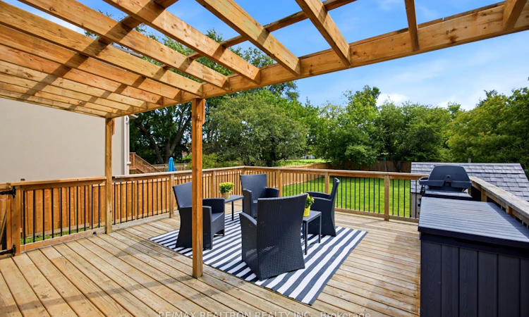 119 Reiner Road