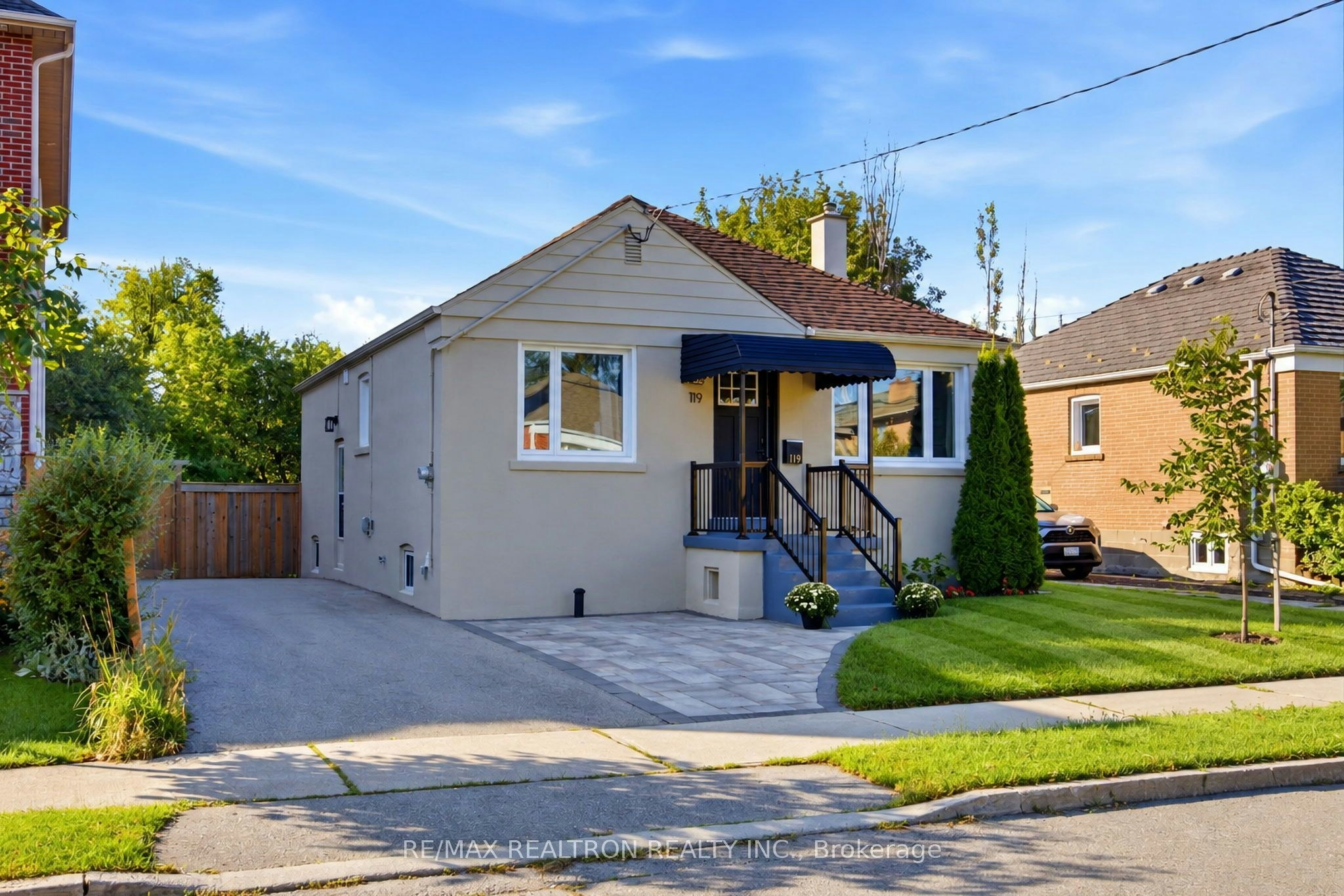 119 Reiner Road, Toronto, ON, M3H 2L7