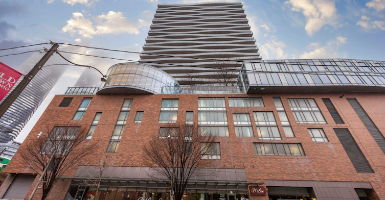 1612-1 Market Street, Toronto, ON, M5E 0A2 - 2
